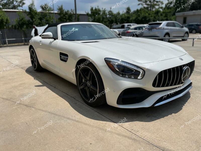 MERCEDES-BENZ AMG GT 2018 white  gas WDDYK7HA2JA018617 photo #1