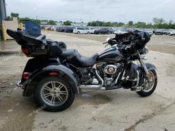 HARLEY-DAVIDSON FLHTCUTG T 2012 black road/str gas 1HD1MAM19CB851867 photo #2