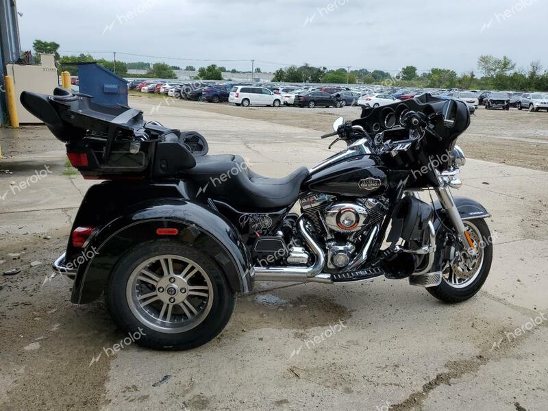 HARLEY-DAVIDSON FLHTCUTG T 2012 black road/str gas 1HD1MAM19CB851867 photo #1