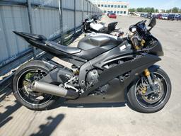 YAMAHA YZFR6 C 2012 black  gas JYARJ16Y4CA005462 photo #2