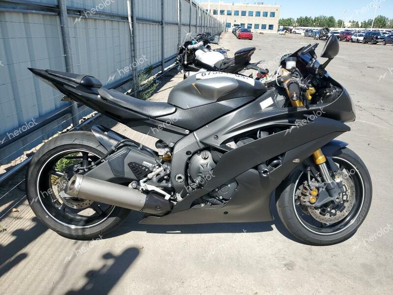 YAMAHA YZFR6 C 2012 black  gas JYARJ16Y4CA005462 photo #1