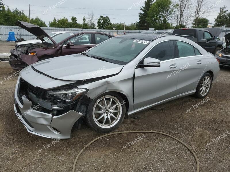 MERCEDES-BENZ CLA 250 4M 2018 silver  gas WDDSJ4GB9JN686263 photo #1