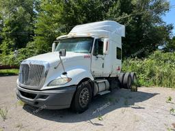 INTERNATIONAL PROSTAR PR 2010 white tractor diesel 3HSCUAPR0AN291952 photo #3