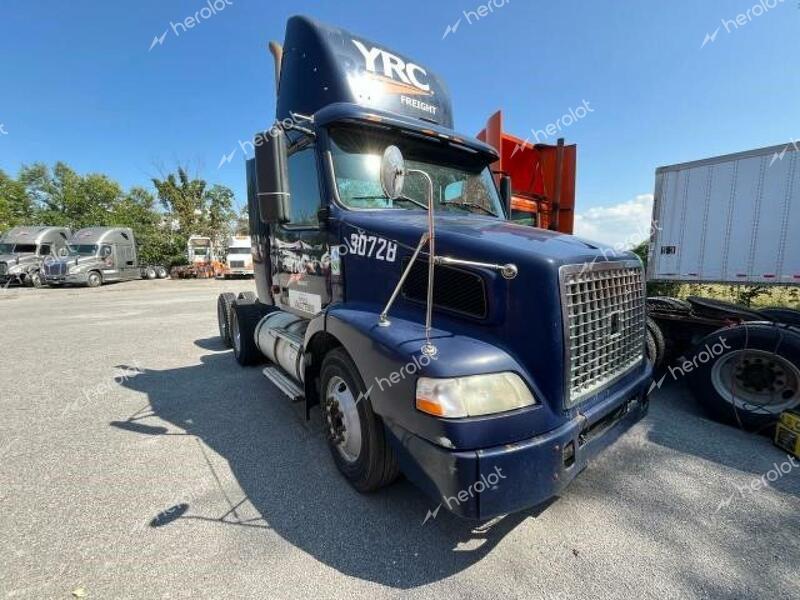 VOLVO VN VNM 2007 blue tractor diesel 4V4MC9GF77N449359 photo #1