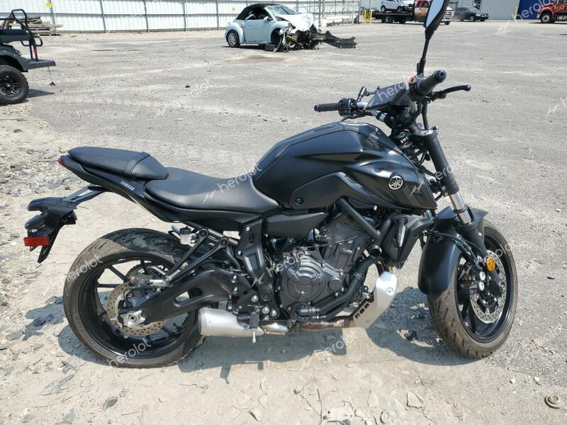 YAMAHA MT07 2024 black  gas JYARM32E4RA010135 photo #1