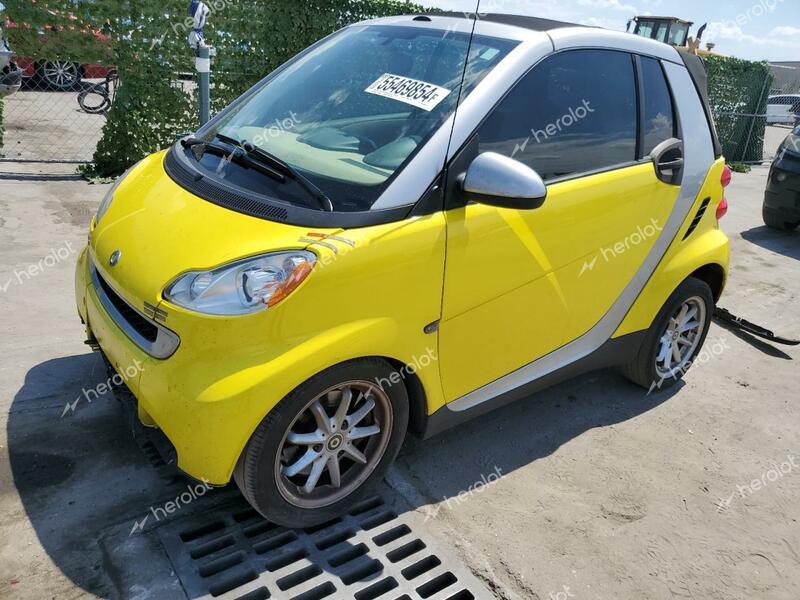 SMART FORTWO PAS 2008 yellow  gas WMEEK31X28K105914 photo #1