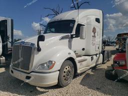 KENWORTH CONSTRUCTI 2018 white  diesel 1XKYDP9X1JJ135519 photo #3