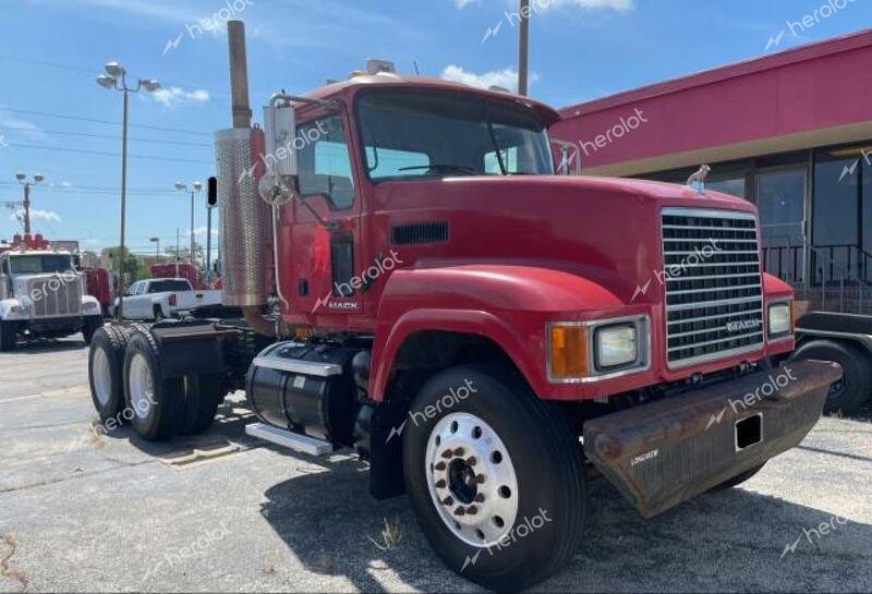 MACK 600 CHU600 2008 red tractor diesel 1M1AN09Y48N001827 photo #1