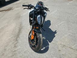 KTM 790 DUKE 2023 two tone  gas LCETU7408PH700803 photo #3