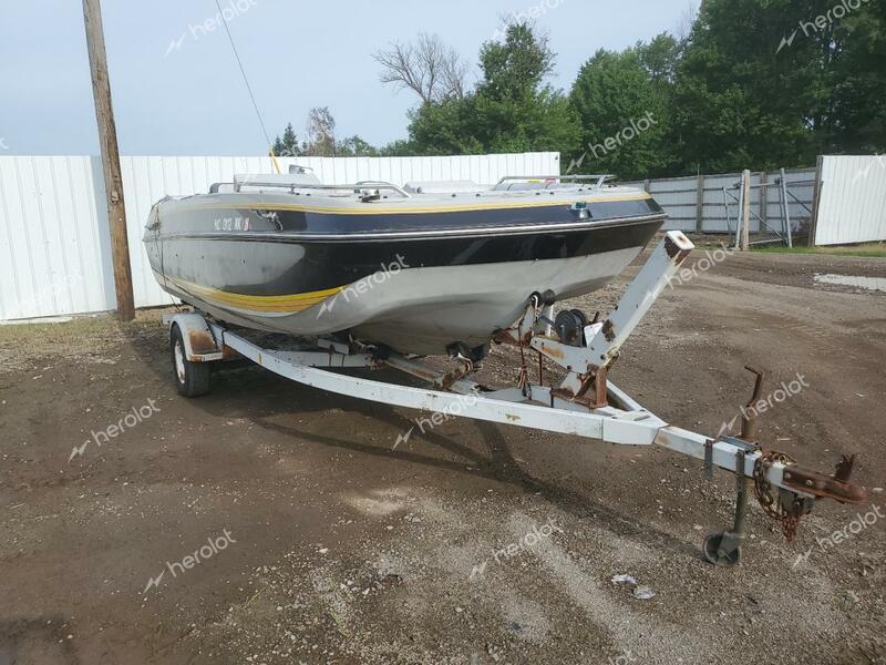 FOUR BOAT 1988 black   4WNMF968C888 photo #1