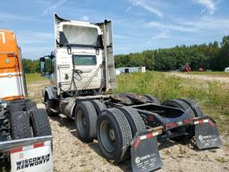 VOLVO VNR 2019 white  diesel 4V4WC9EG6KN901623 photo #4