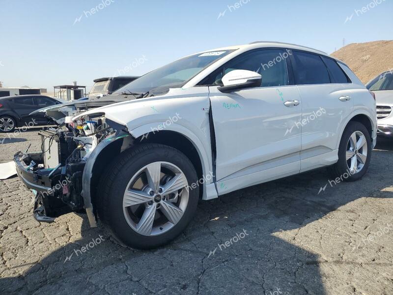 AUDI Q4 E-TRON 2024 white  electric WA1K2BFZXRP015043 photo #1