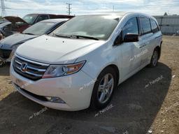 HONDA ODYSSEY TO 2013 white  gas 5FNRL5H97DB002821 photo #2