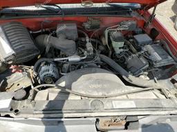 GMC SIERRA C35 2000 red  gas 1GDGC34R9YF442750 photo #4