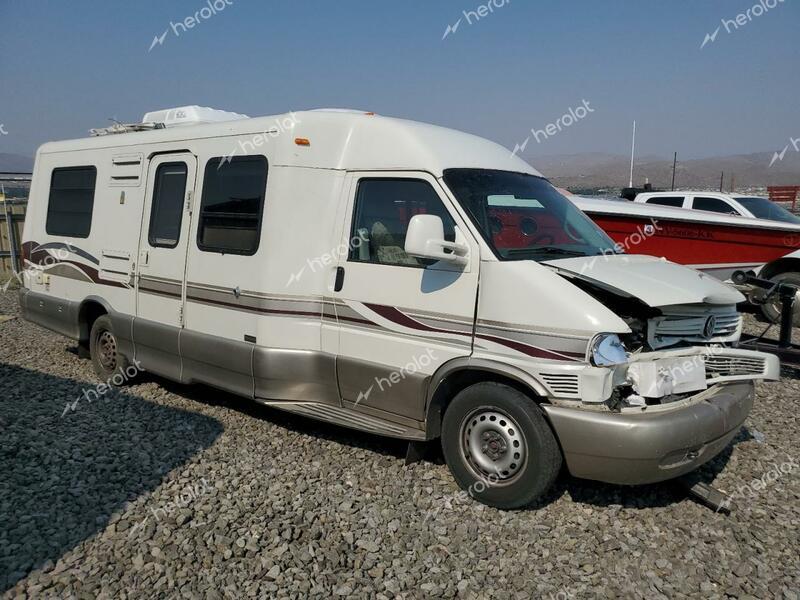 WINNEBAGO EUROVAN 2000 white  gas WV3AH4709YH148264 photo #1