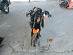 KTM 1290 SUPER 2023 two tone  gas VBKV39408PM967193 photo #3