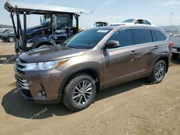 TOYOTA HIGHLANDER 2019 brown  gas 5TDJZRFH7KS921367 photo #2