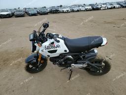 HONDA GROM 125 2024 white  gas MLHJC9218R5200515 photo #4