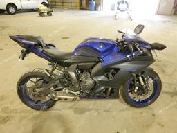 YAMAHA YZFR7 2022 blue  gas JYARM38E4NA001212 photo #2