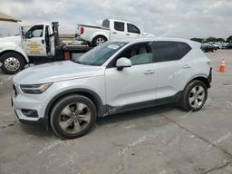 VOLVO XC40 T4 MO 2020 white  gas YV4AC2HK2L2257714 photo #2