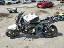 YAMAHA YZFR6 L 2003 white racer gas JYARJ06E33A002228 photo #4