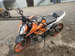 KTM 390 DUKE 2017 orange  gas MD2JPJ406HC209683 photo #3