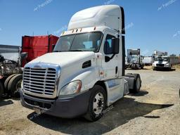 FREIGHTLINER CASCADIA 1 2014 white tractor diesel 3AKBGADV8ESFM6826 photo #3