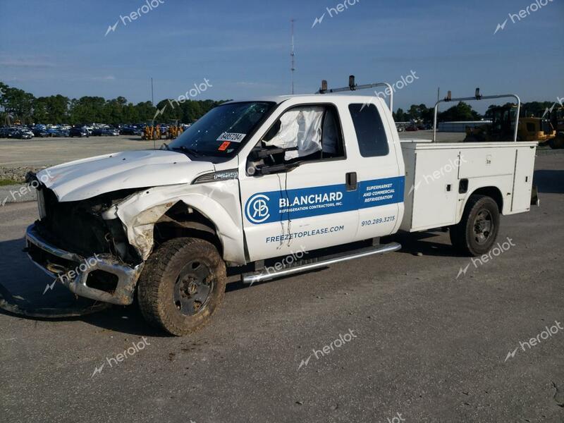 FORD F250 SUPER 2012 white  gas 1FT7X2B61CEB57485 photo #1