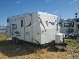 THOR KODIAK 2001 white   4XTTN21211C125596 photo #2