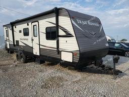 TRAIL KING TRAILER 2018 two tone   5SFEB3227JE379032 photo #2