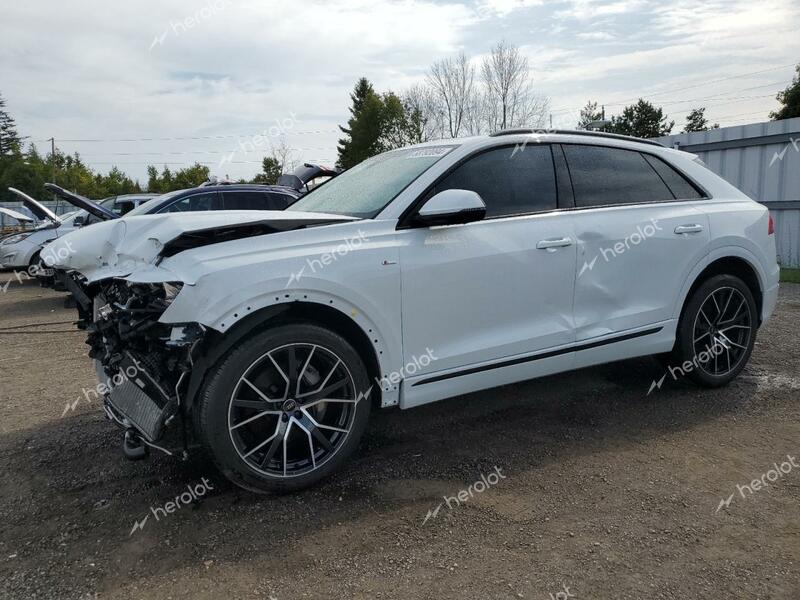 AUDI Q8 PROGRES 2022 white  gas WA1DVBF11ND031797 photo #1