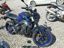 YAMAHA MT09 2023 blue  gas JYARN71E1PA005333 photo #2