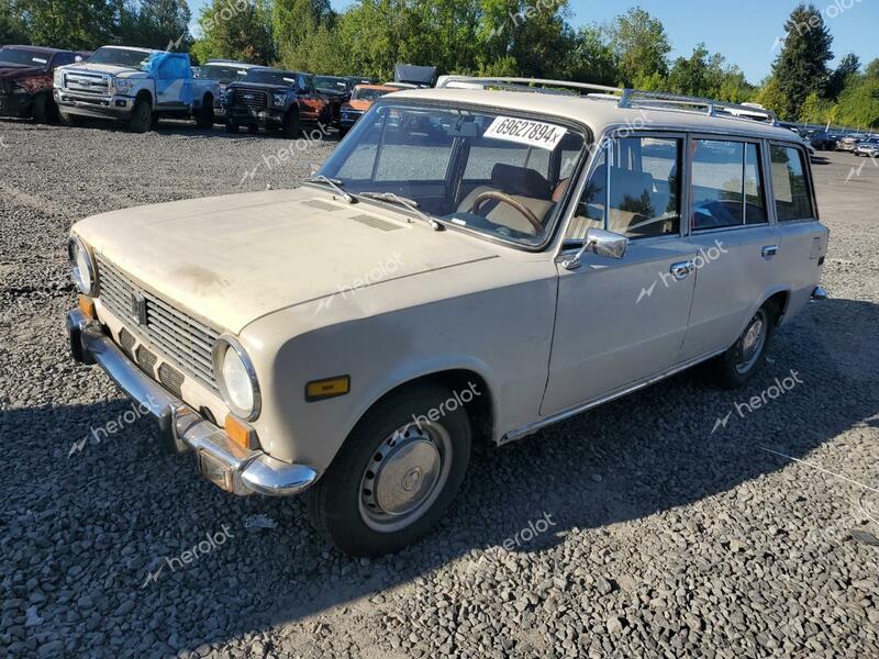 FIAT 124 1974 beige   124AF11508084 photo #1