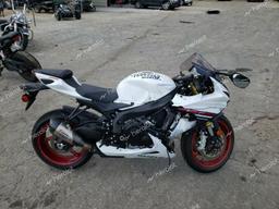 SUZUKI GSX-R750 2024 white  gas JS1GR7MA8R7101303 photo #2