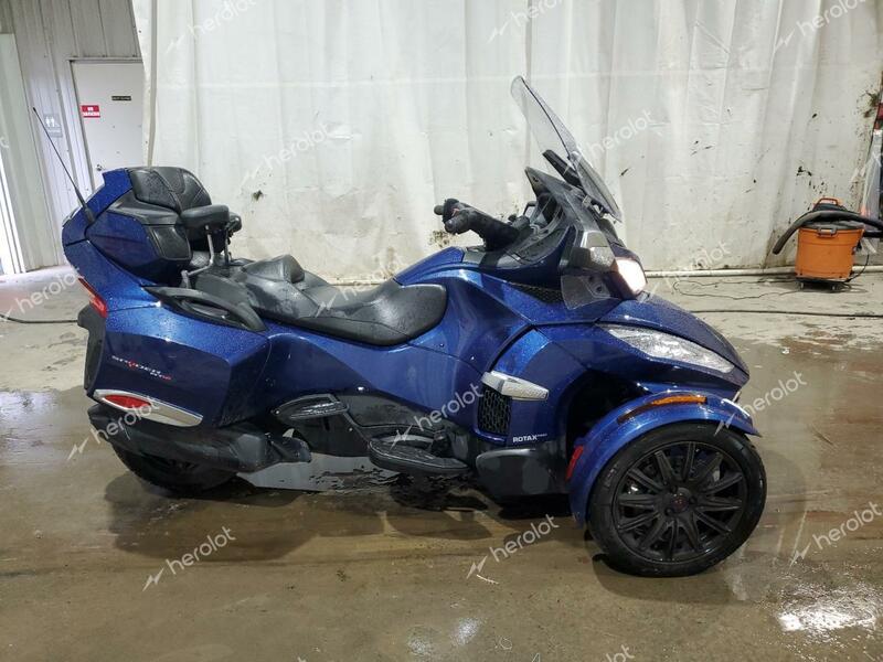 CAN-AM SPYDER ROA 2017 blue  gas 2BXNBDD24HV004810 photo #1