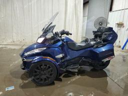 CAN-AM SPYDER ROA 2017 blue  gas 2BXNBDD24HV004810 photo #4