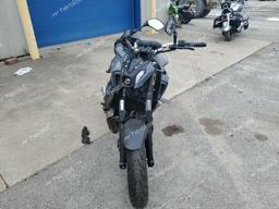 YAMAHA MT07 2022 gray  gas JYARM32E4NA005320 photo #3