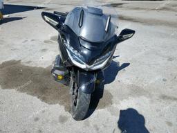 HONDA GL1800 B 2019 black  gas JH2SC7946KK100228 photo #3