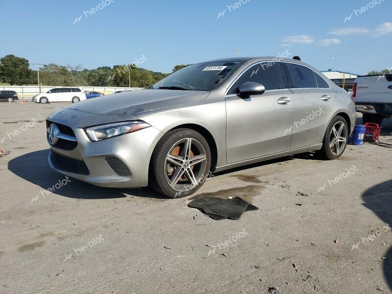 MERCEDES-BENZ A 220 2019 silver  gas WDD3G4EB8KW018892 photo #1