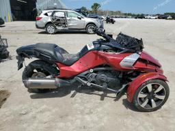 CAN-AM SPYDER ROA 2016 red road/str gas 2BXREDD24GV001123 photo #2