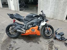 YAMAHA YZFR6 2020 orange  gas JYARJ28E6LA006511 photo #2