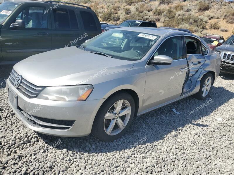 VOLKSWAGEN PASSAT SE 2013 silver  gas 1VWBP7A34DC096223 photo #1