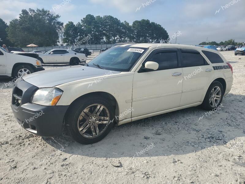 DODGE MAGNUM R/T 2005 beige  gas 2D4GV58265H645860 photo #1