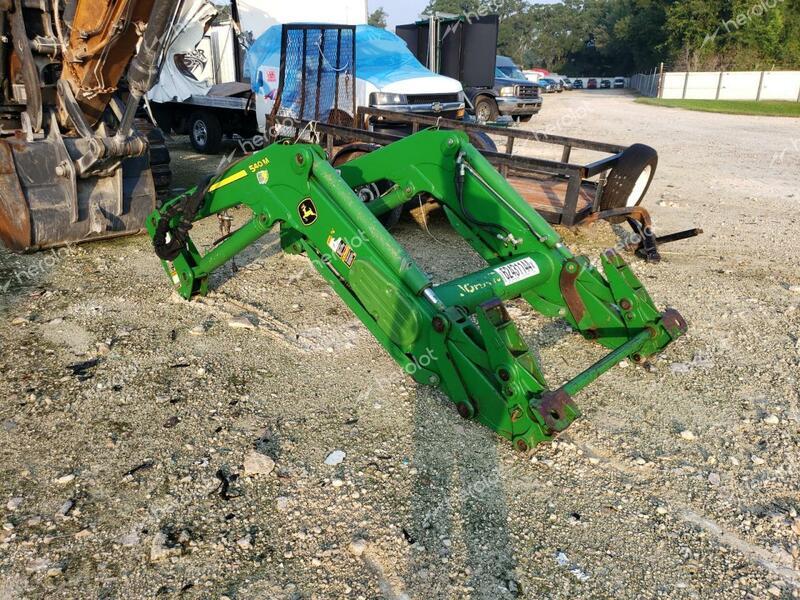 JOHN DEERE LIFT 2020 green   1P0540MXPLD055510 photo #1