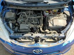 TOYOTA PRIUS C 2012 blue  hybrid engine JTDKDTB33C1507043 photo #4