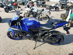 YAMAHA YZFR7 2024 blue  gas JYARM38E2RA011159 photo #4