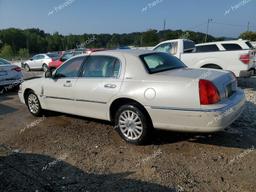 LINCOLN TOWN CAR E 2004 white  gas 1LNHM81W74Y682466 photo #3