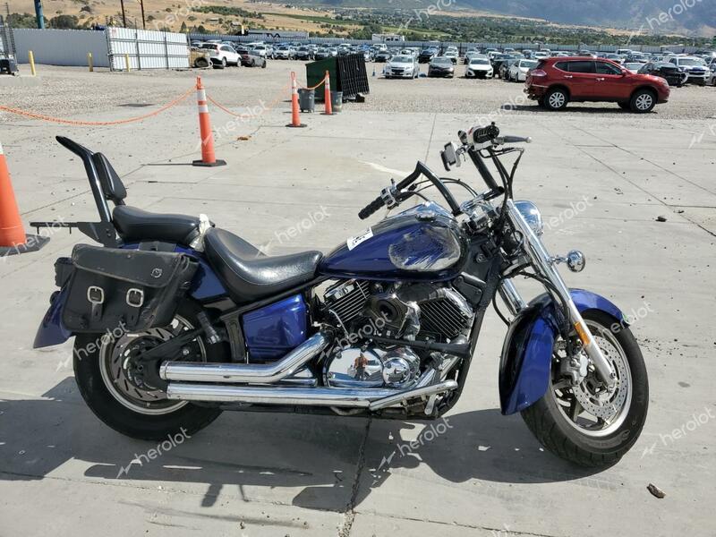 YAMAHA XVS1100 A 2005 blue  gas JYAVP11E95A073415 photo #1