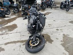 YAMAHA MT07 2023 black  gas JYARM32E7PA007985 photo #3