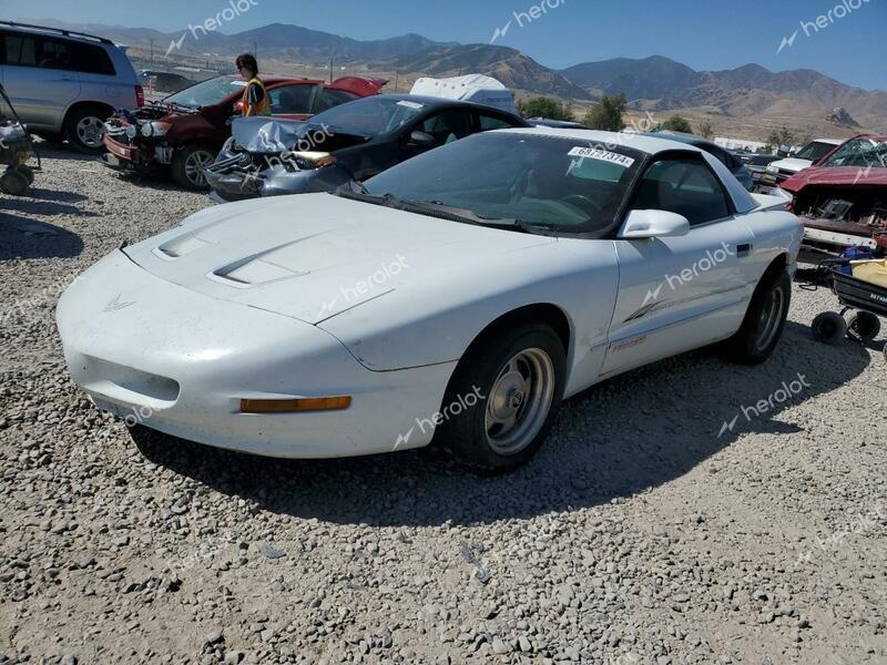 PONTIAC FIREBIRD 1995 white  gas 2G2FS22S7S2220904 photo #1